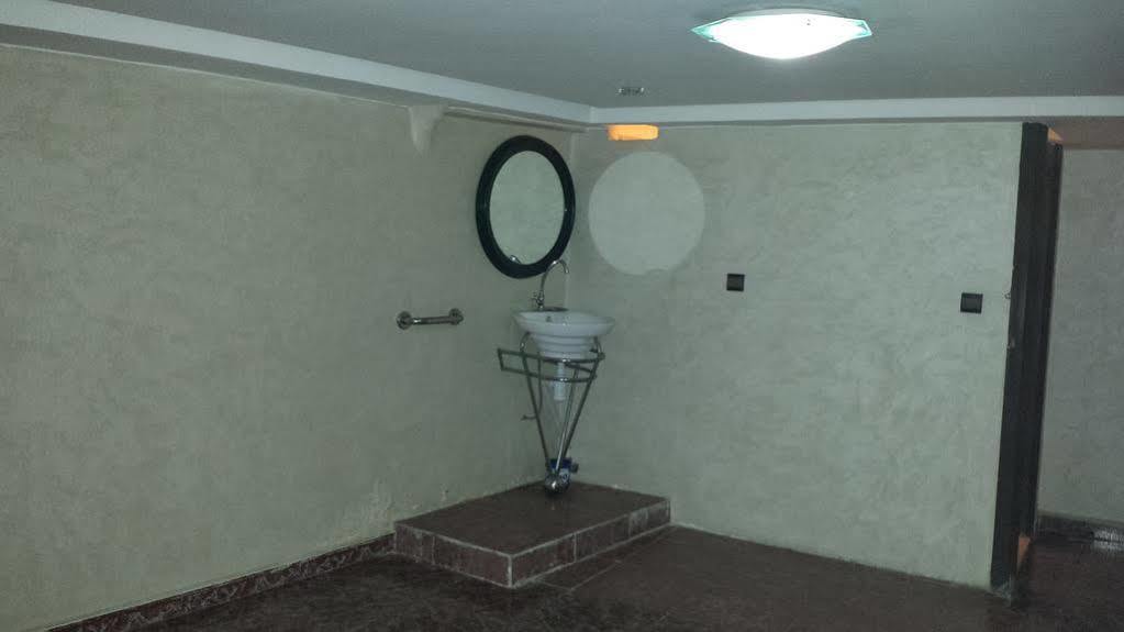 Hotel Aswan Oujda Exterior foto